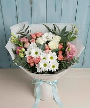 Букет цветов из:  Розы, Лизиантусы и Хризантемы в Соколе Магаданской области