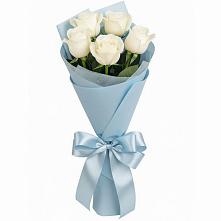 Букет 5 Белых роз Проуд в Соколе Магаданской области