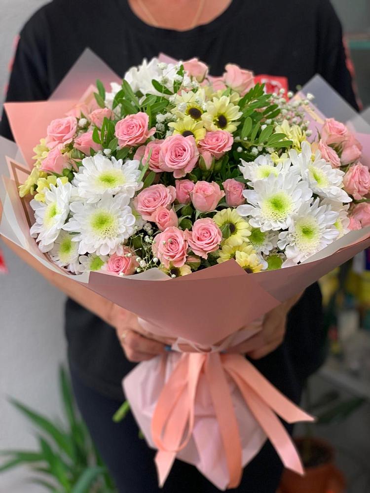 Букет цветов из: Розы и Хризантемы в Соколе Магаданской области