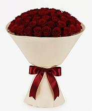 Букет 101 Бордовая роза Блэк Бакарра в Соколе Магаданской области