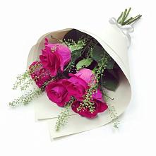 Букет цветов из:  Розы в Соколе Магаданской области