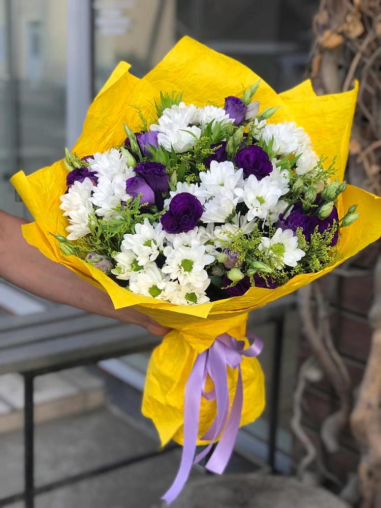 Букет цветов из: Ирисы, Хризантемы и Ромашки в Соколе Магаданской области