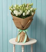 Букет цветов из:  Лизиантусы в Соколе Магаданской области