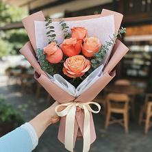 Букет цветов из:  Розы в Соколе Магаданской области