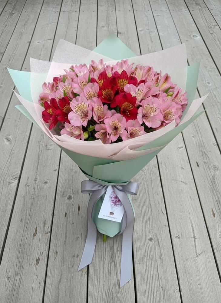 Букет цветов из: Альстромерии в Соколе Магаданской области