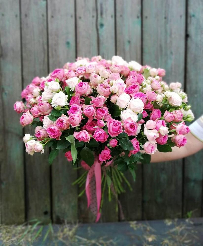 Букет Розовые кустовые розы Натали и Лав Лидия в Соколе Магаданской области