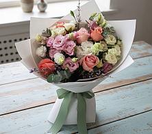 Букет цветов из:  Розы, Лизиантусы и Гвоздики #REPLACE_PRED# Соколе Магаданской области