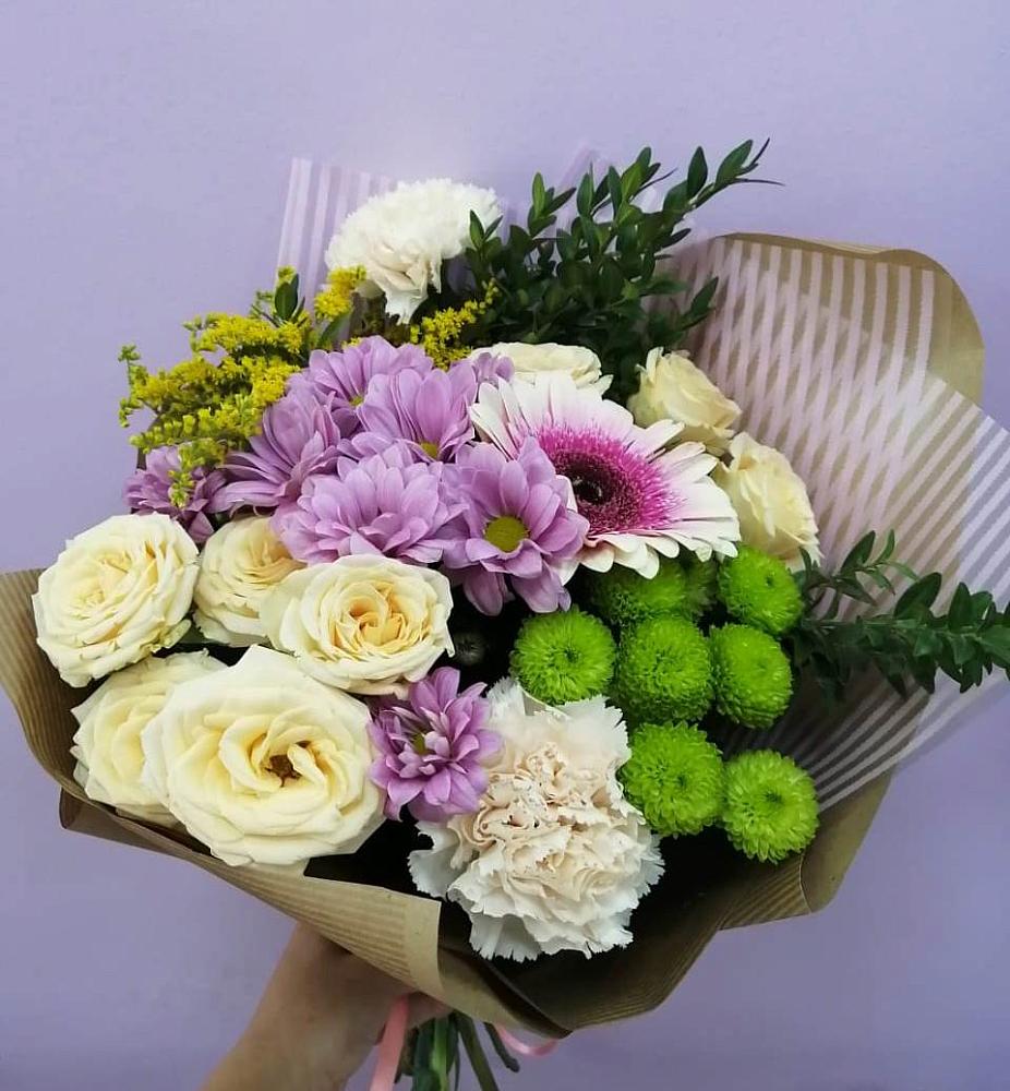 Букет цветов из: Хризантемы, Розы, Гвоздики и Герберы в Соколе Магаданской области