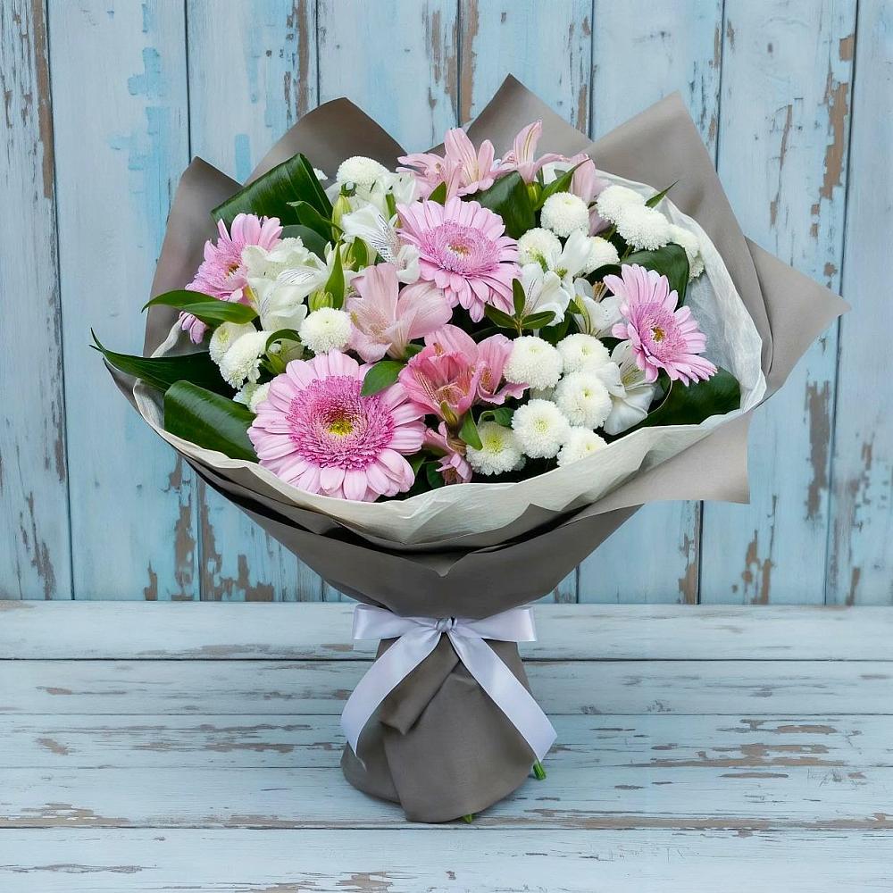 Букет цветов из: Герберы, Альстромерии и Хризантемы в Соколе Магаданской области