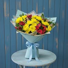 Букет цветов из:  Альстромерии и Хризантемы в Соколе Магаданской области