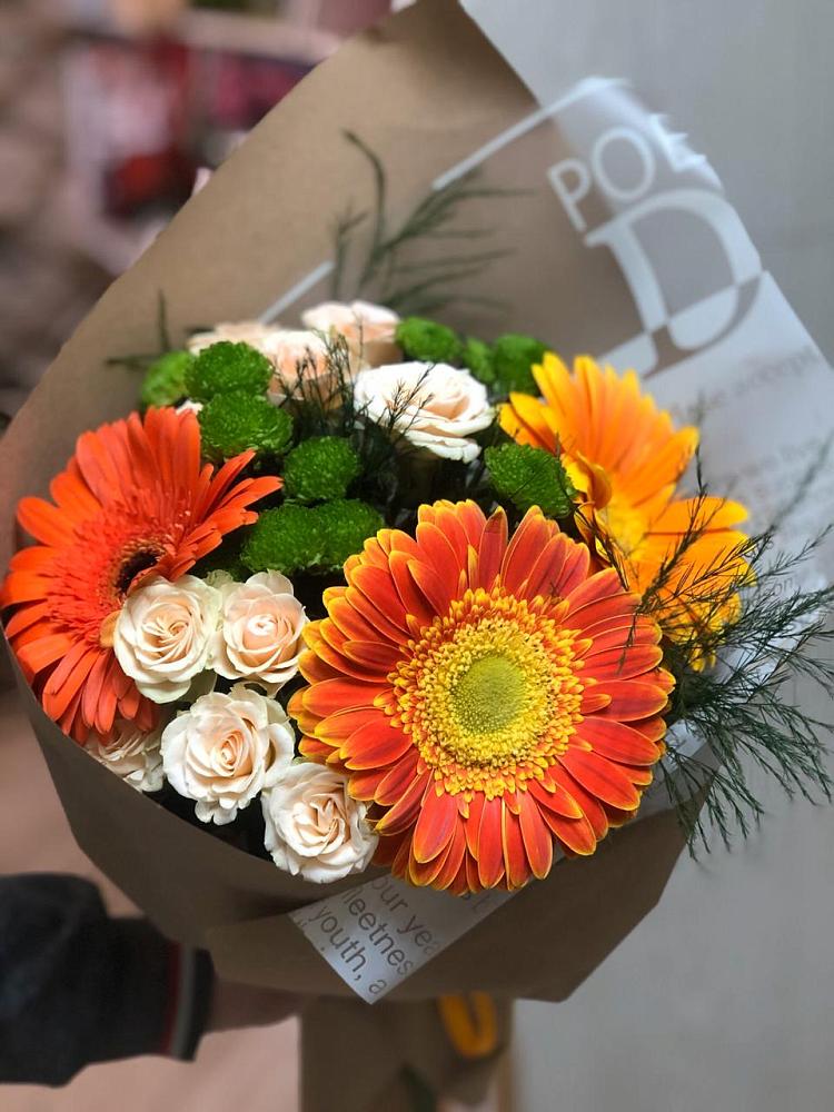 Букет цветов из: Герберы, Хризантемы и Розы в Соколе Магаданской области